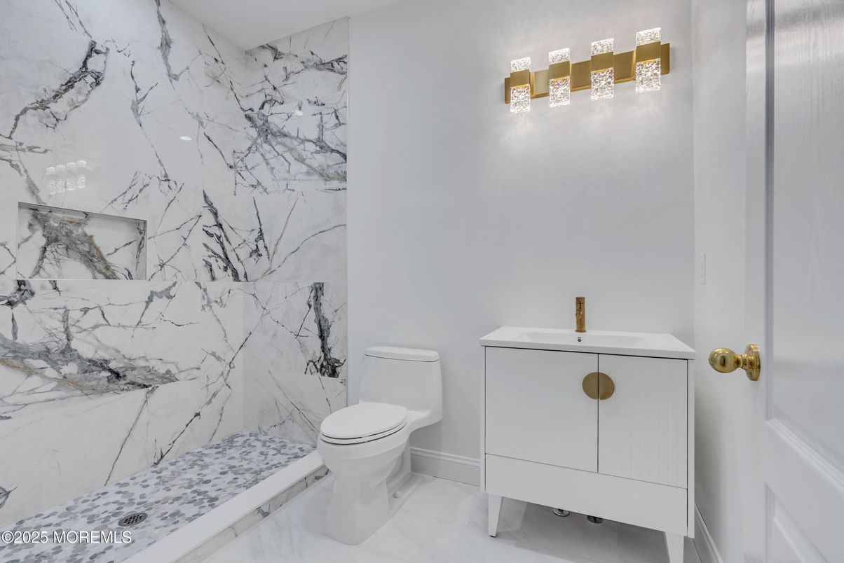 Bathroom, Interior, Marble, Marble Walls