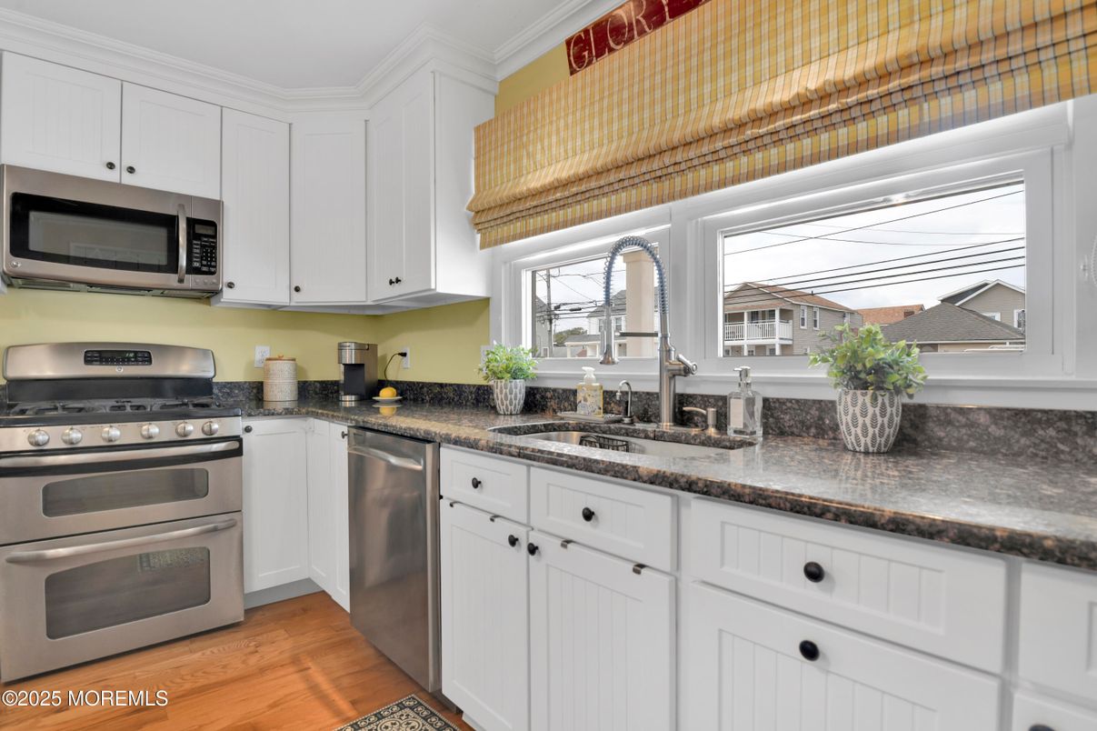 Interior, Kitchen, Stainless Steel Appliances, Wood Texture Flooring