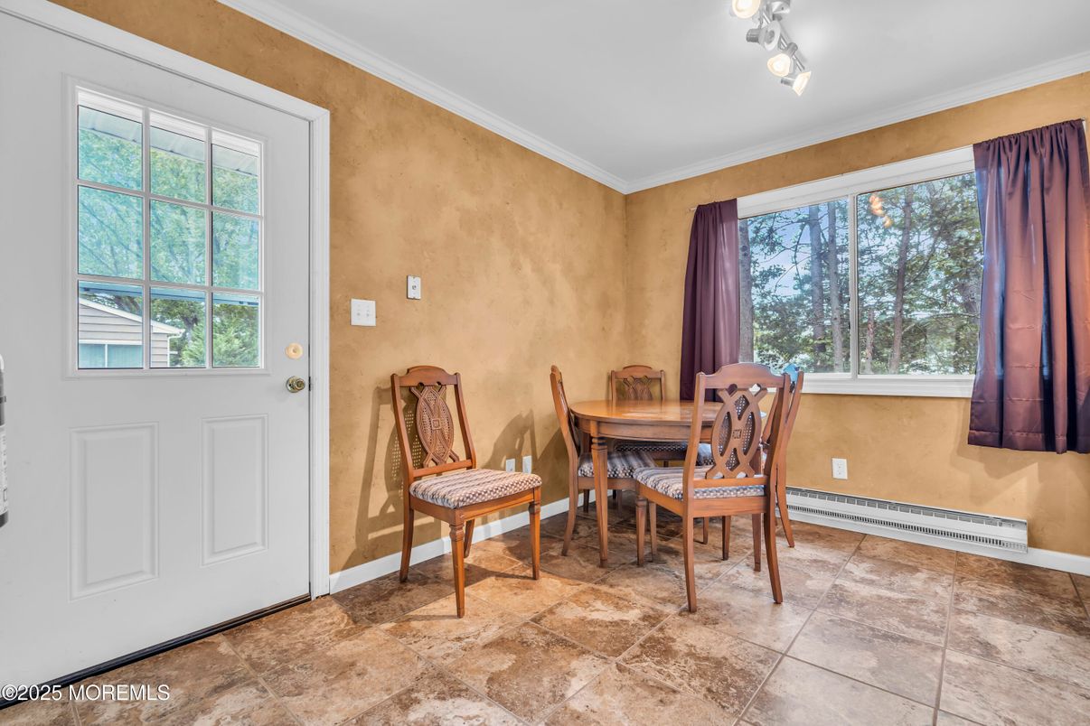 Dining room, Interior