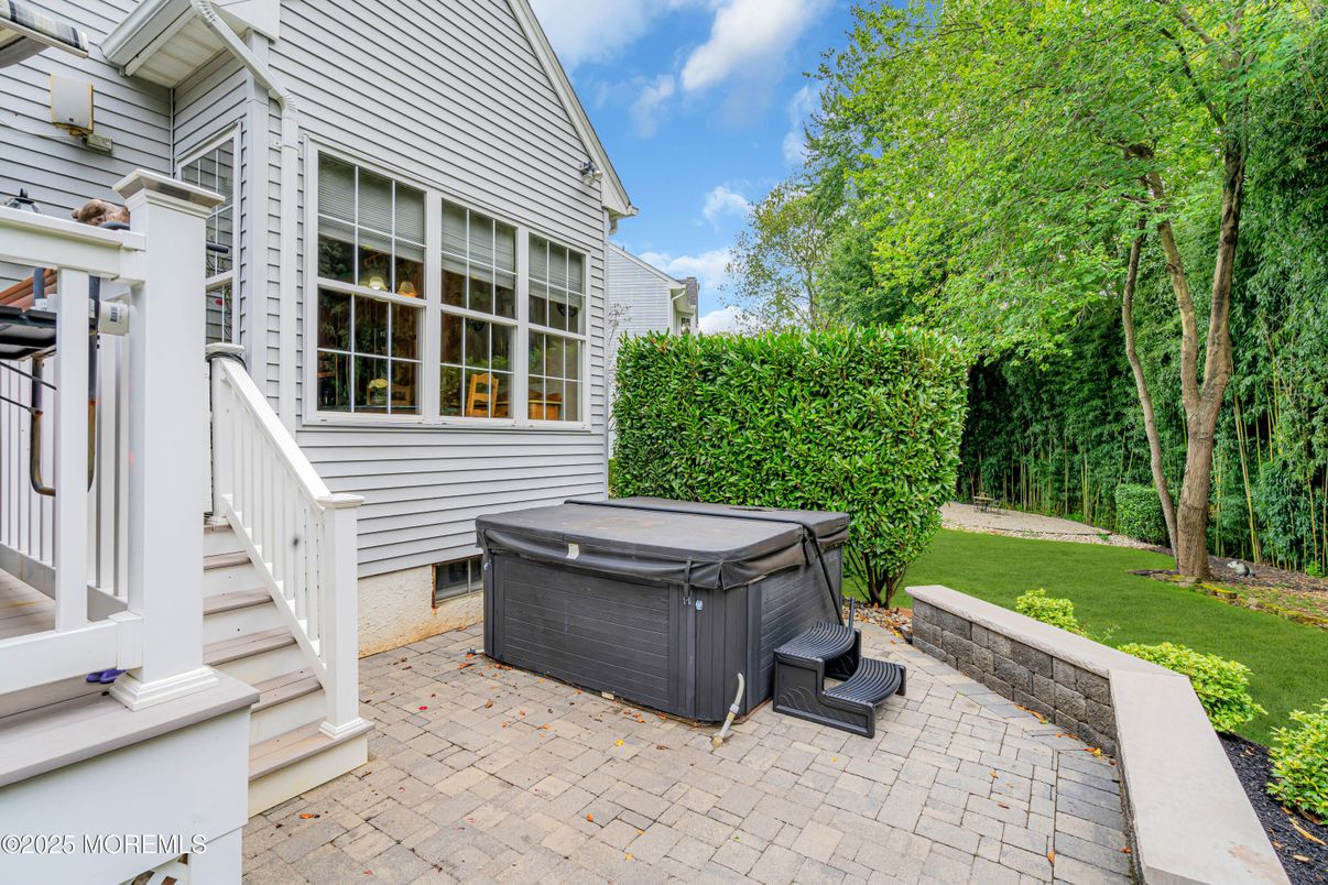 Exterior, Hot Tub