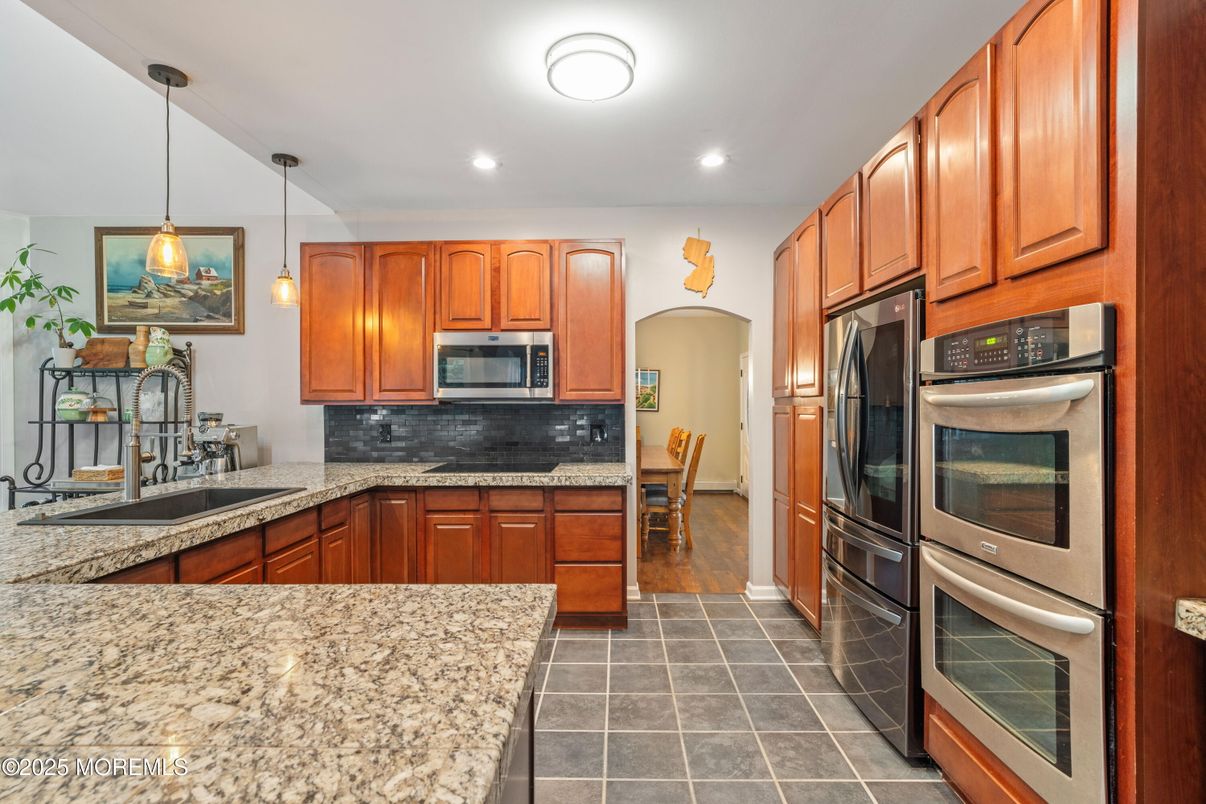 Dining room, Interior, Kitchen, Pendant Lights, Recessed Lighting