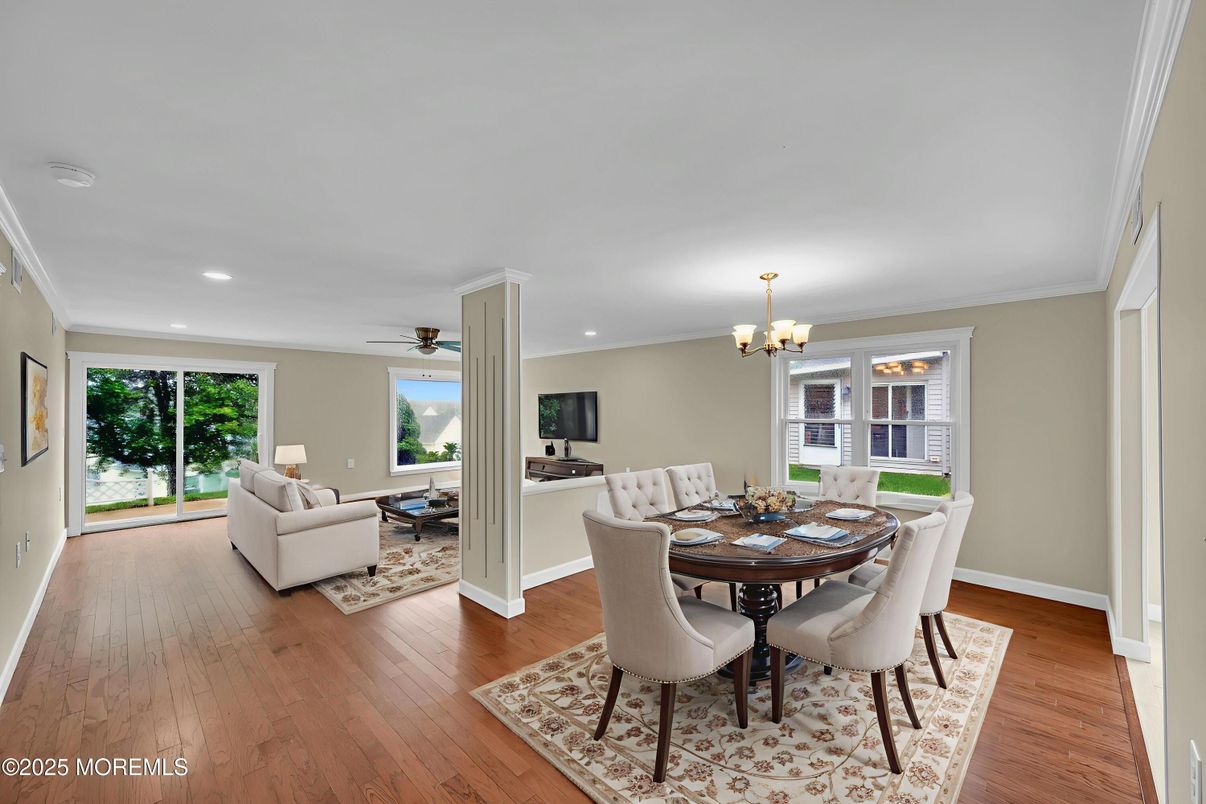 Chandelier, Dining room, Interior, Living room, Recessed Lighting, Wood Texture Flooring