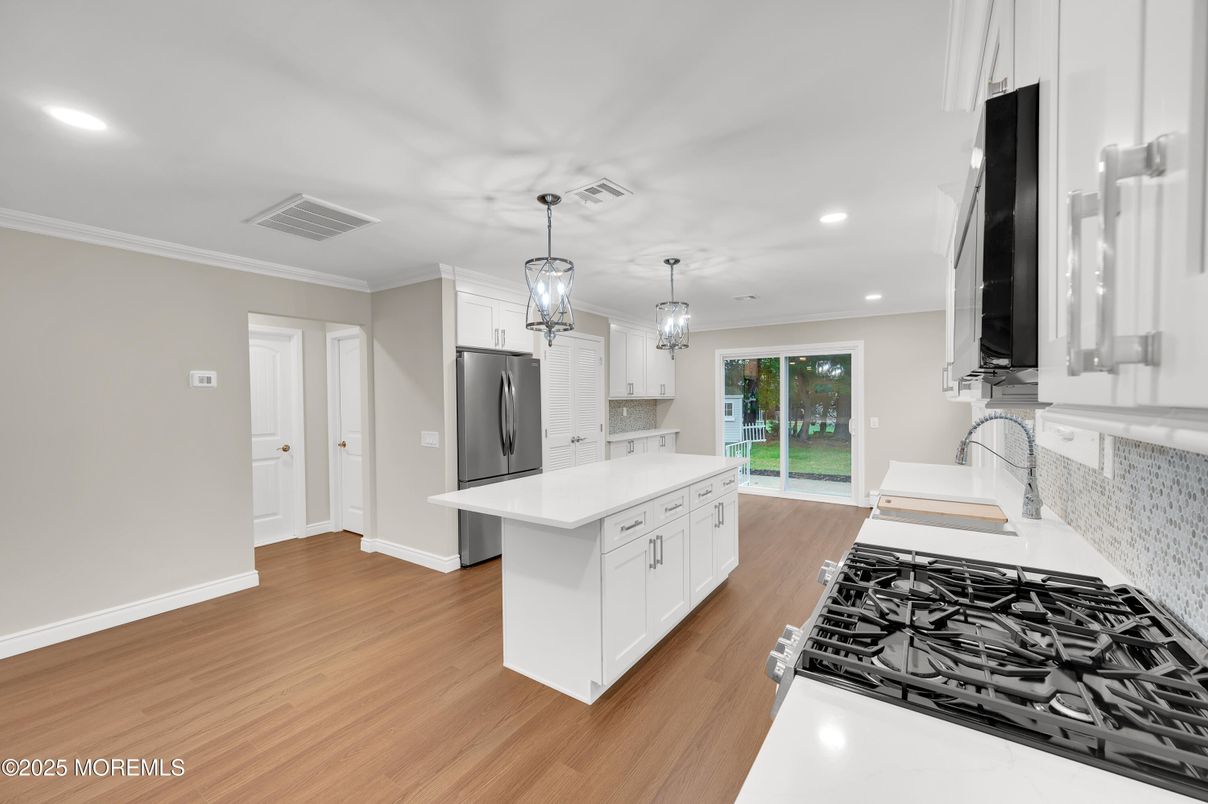 Chandelier, Interior, Kitchen, Pendant Lights, Recessed Lighting, Wood Texture Flooring