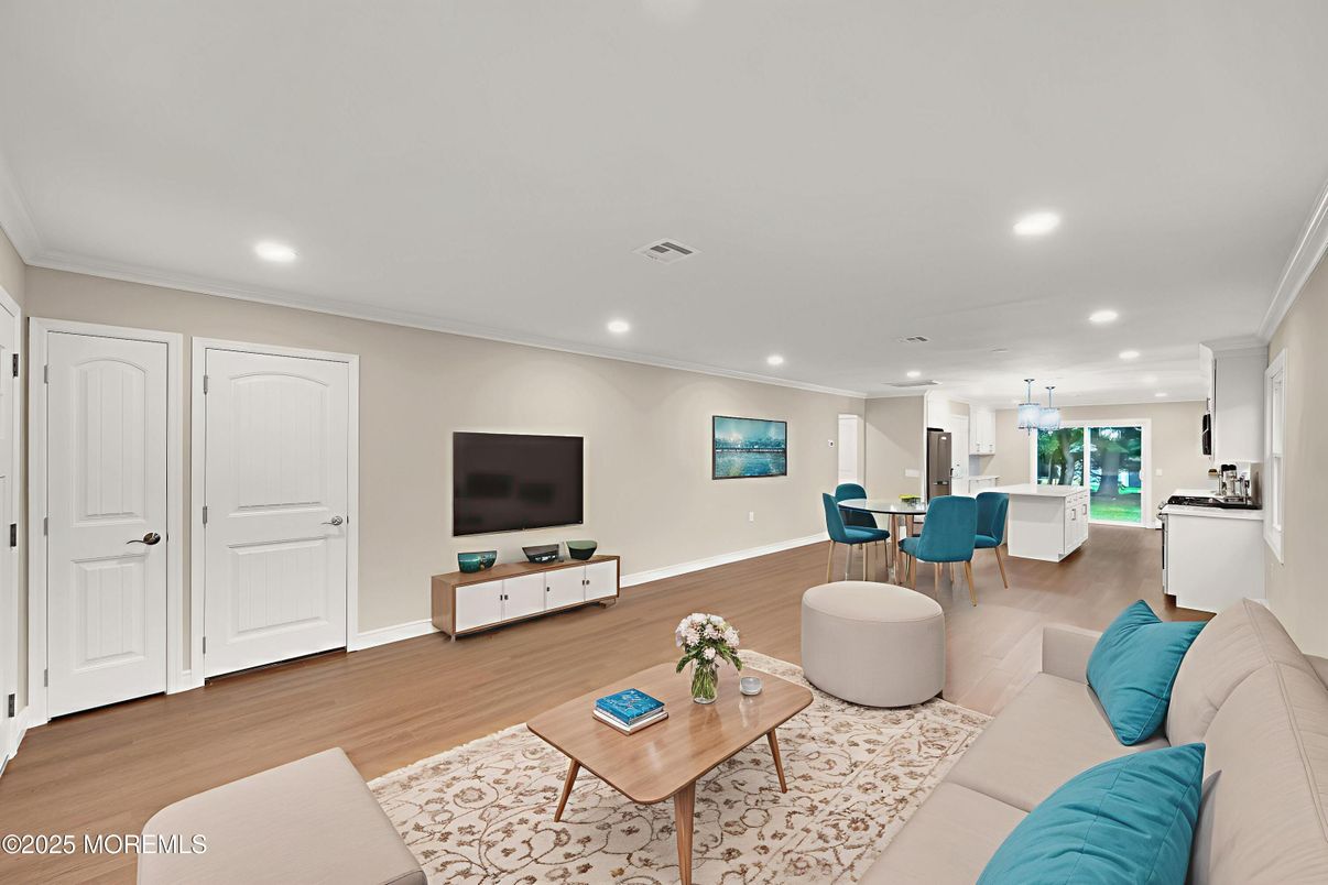 Dining room, Interior, Kitchen, Living room, Pendant Lights, Recessed Lighting, Wood Texture Flooring