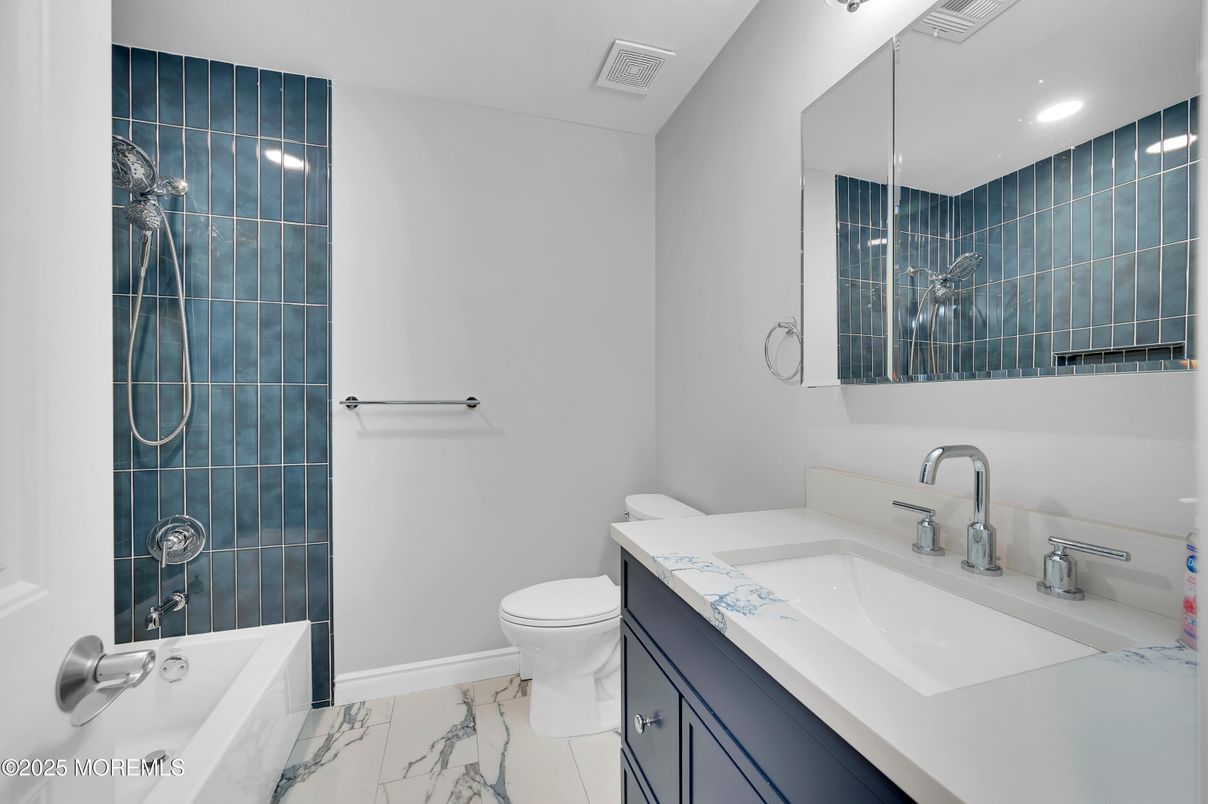 Bathroom, Interior, Marble, Recessed Lighting