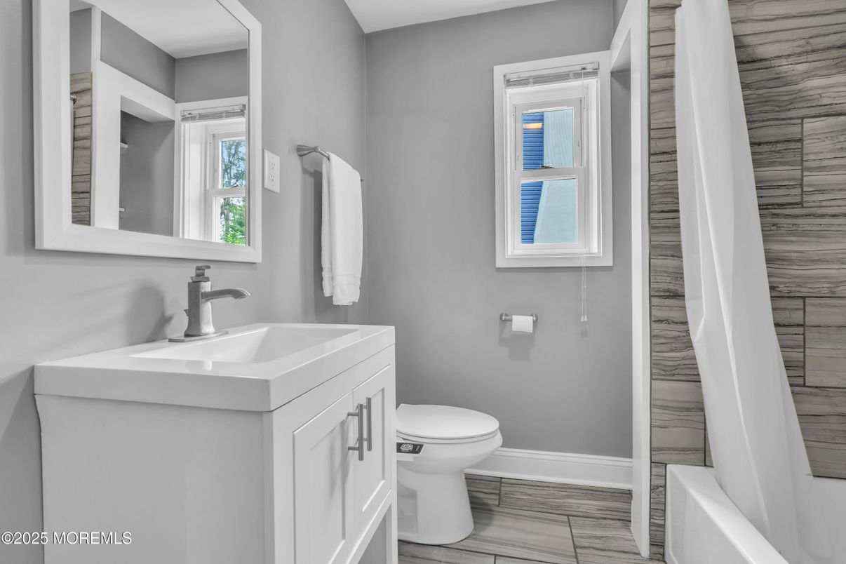 Bathroom, Interior, Wood Texture Flooring