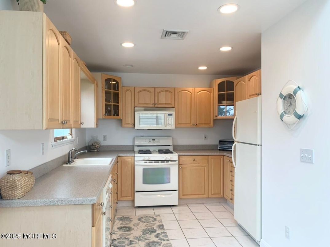 Interior, Kitchen, Recessed Lighting