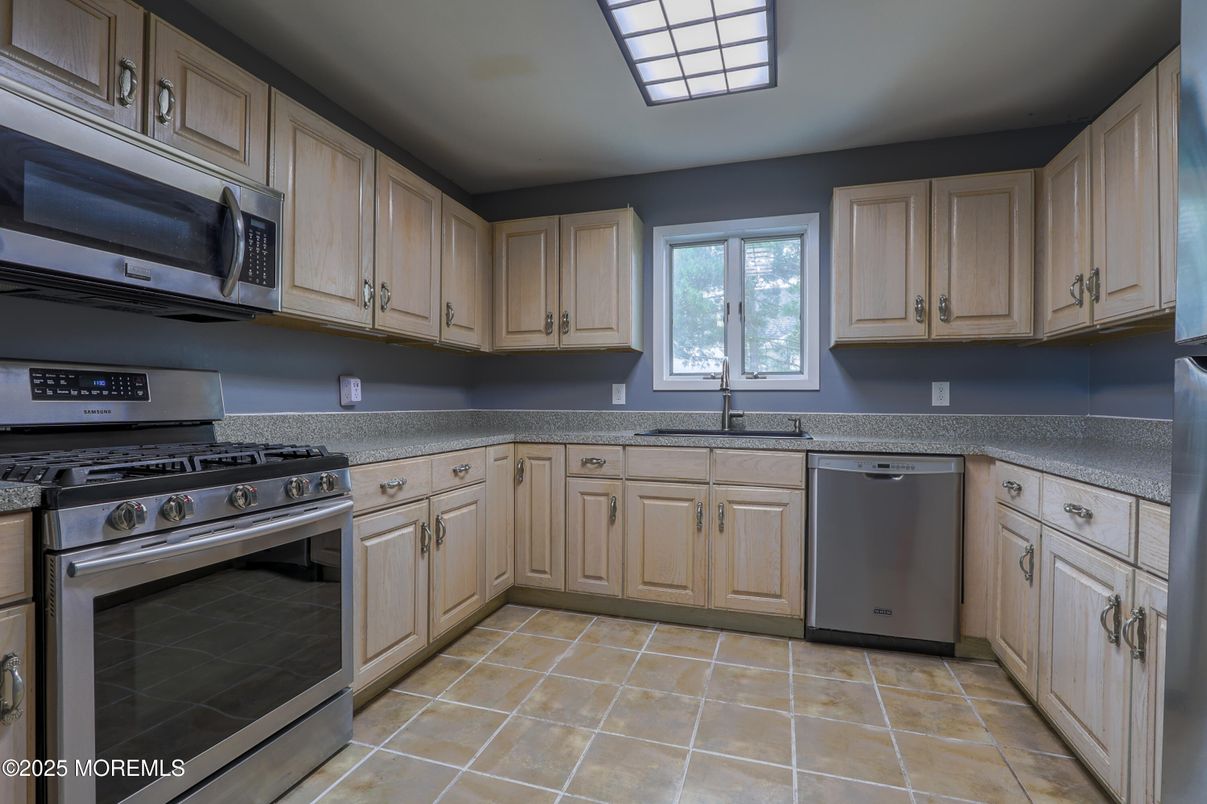 Interior, Kitchen, Stainless Steel Appliances