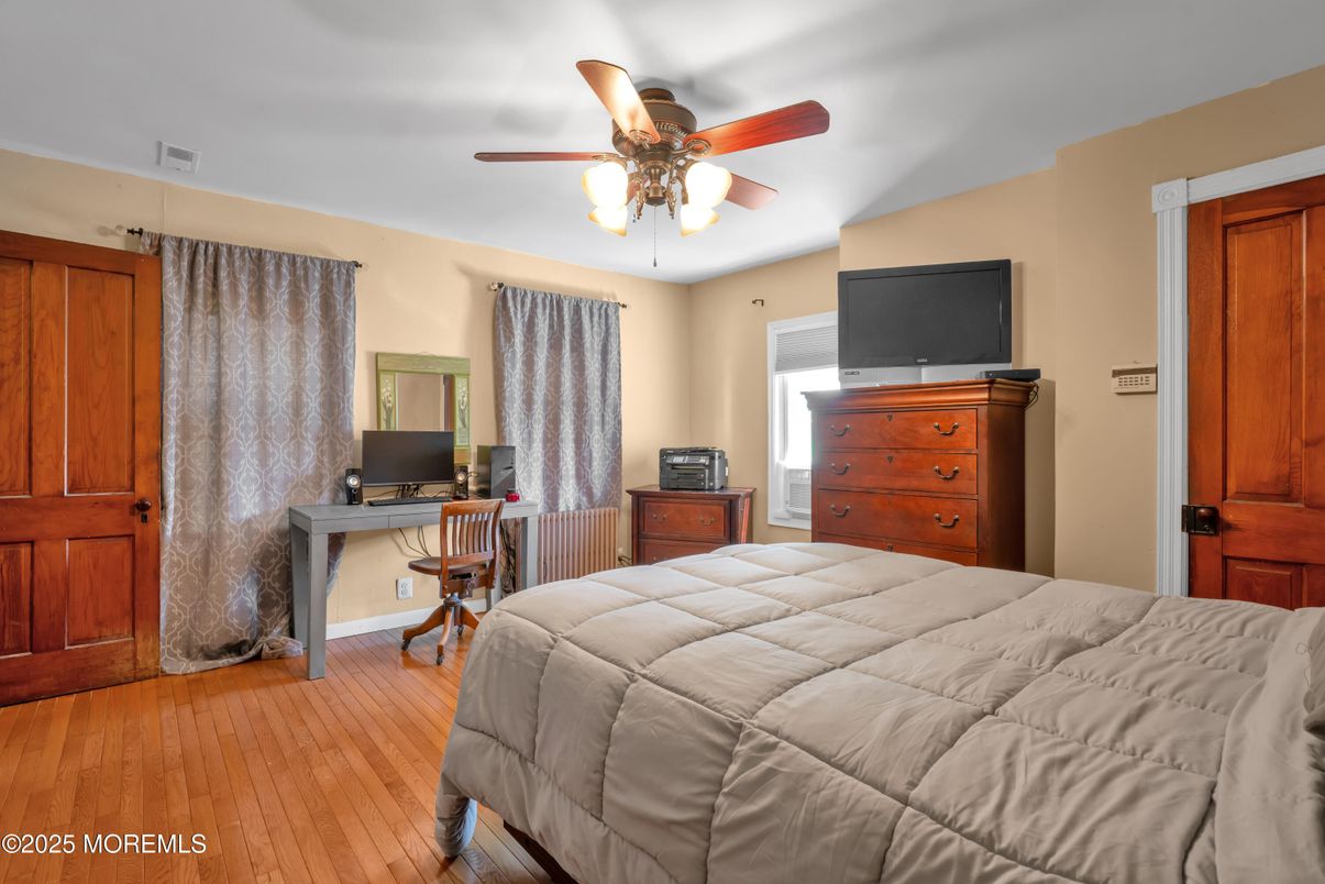 Bedroom, Home Office, Interior, Wood Texture Flooring