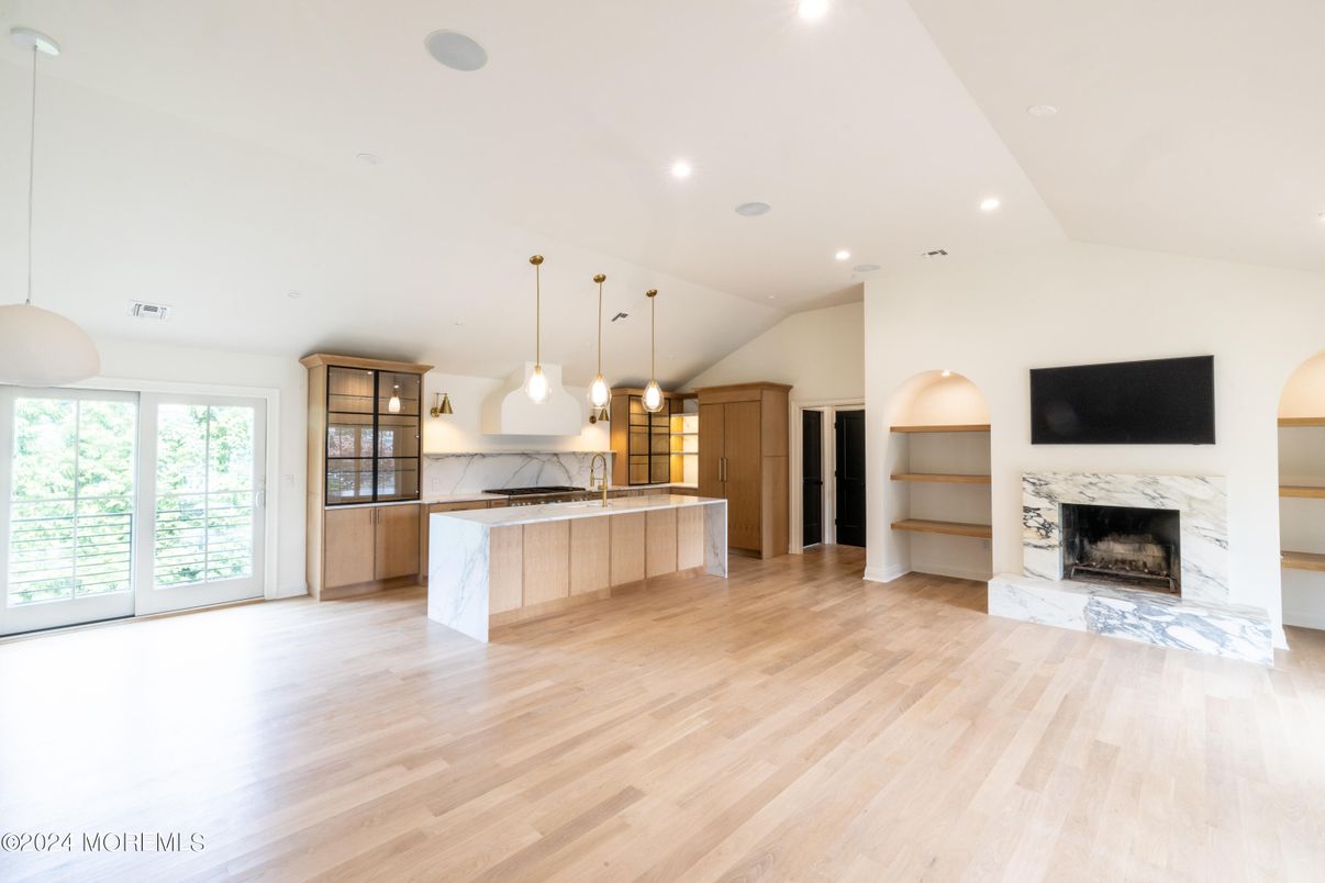 Fireplace, Interior, Kitchen, Pendant Lights, Recessed Lighting, Wood Texture Flooring