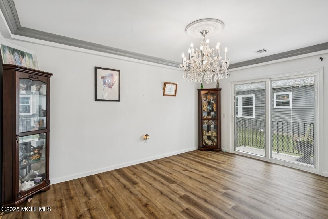 Chandelier, Empty room, Interior, Wood Texture Flooring
