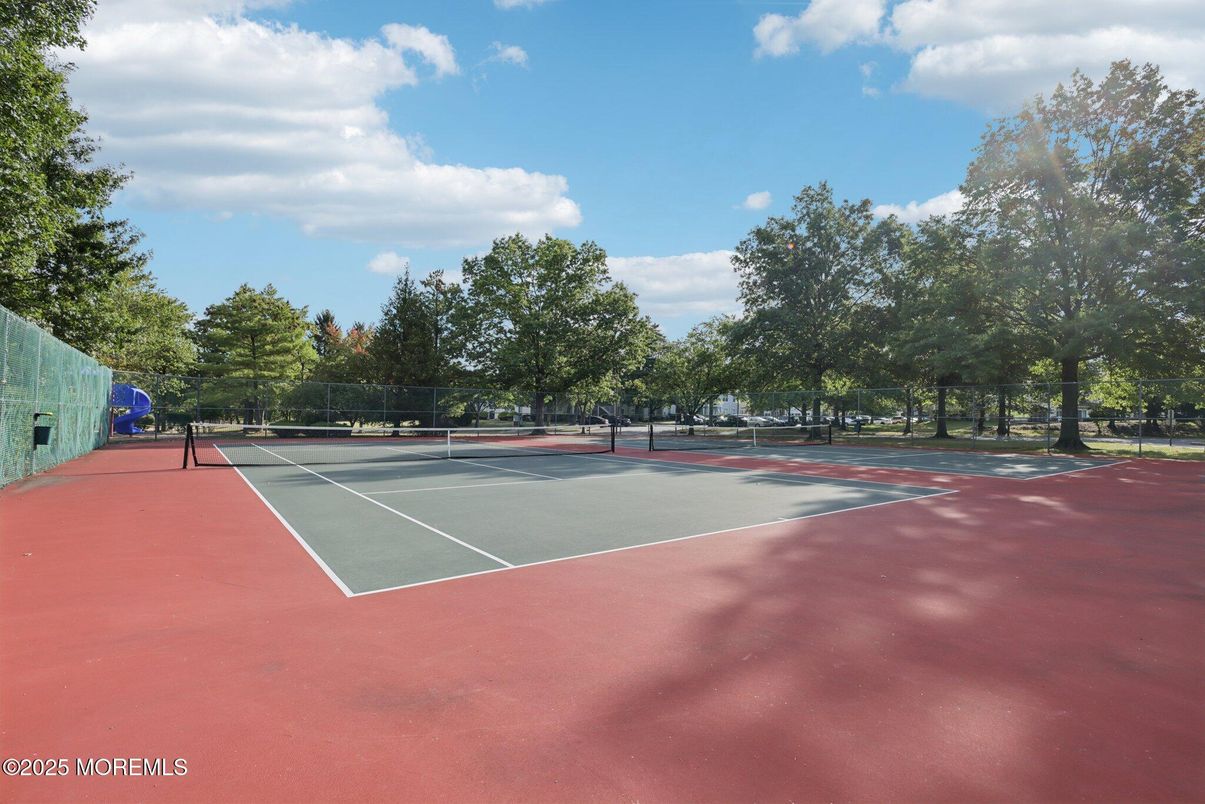 Exterior, Tennis Courts