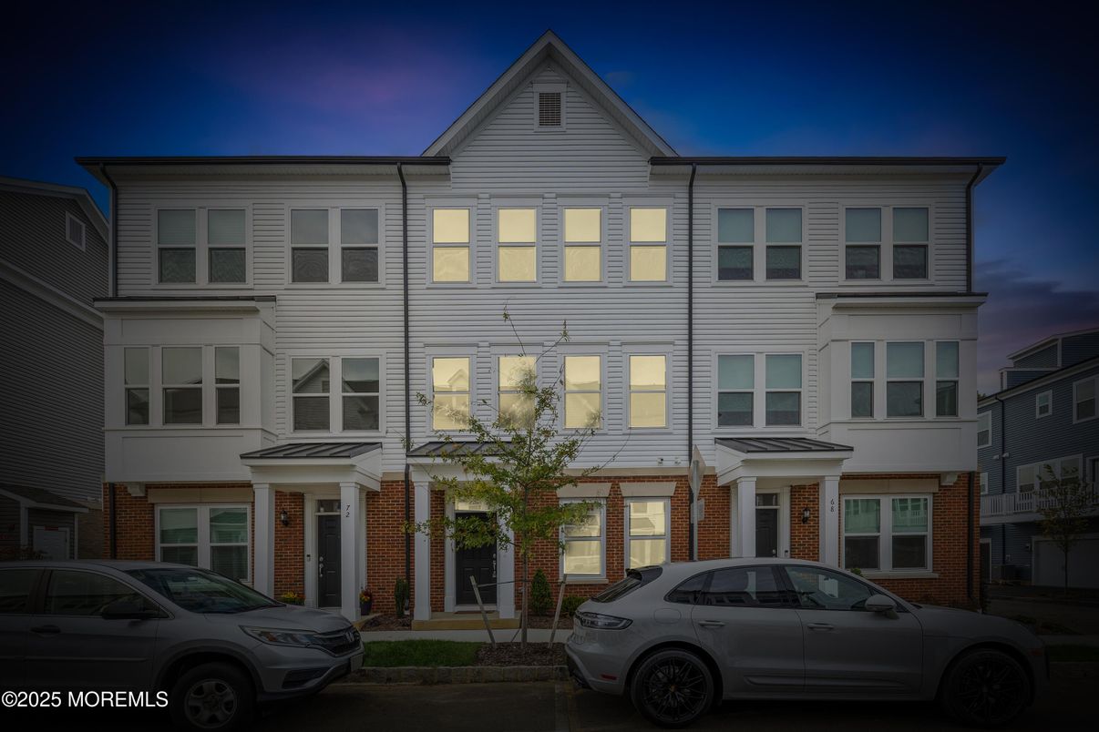 Exterior, Facade, Brick Facade, Rowhouse