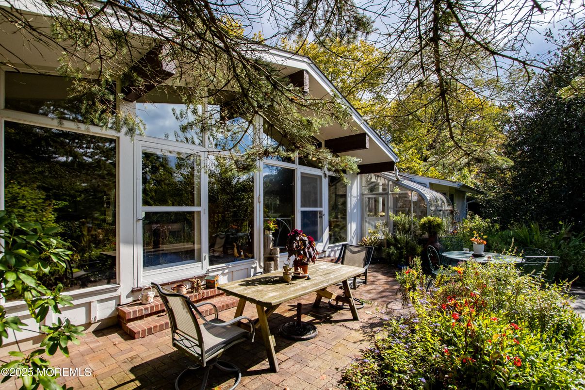 Exterior, Sun Room