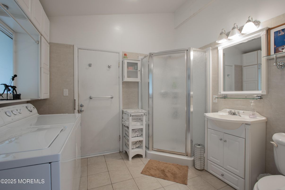 Bathroom, Dual Sink Vanities, Glass Shower, Interior