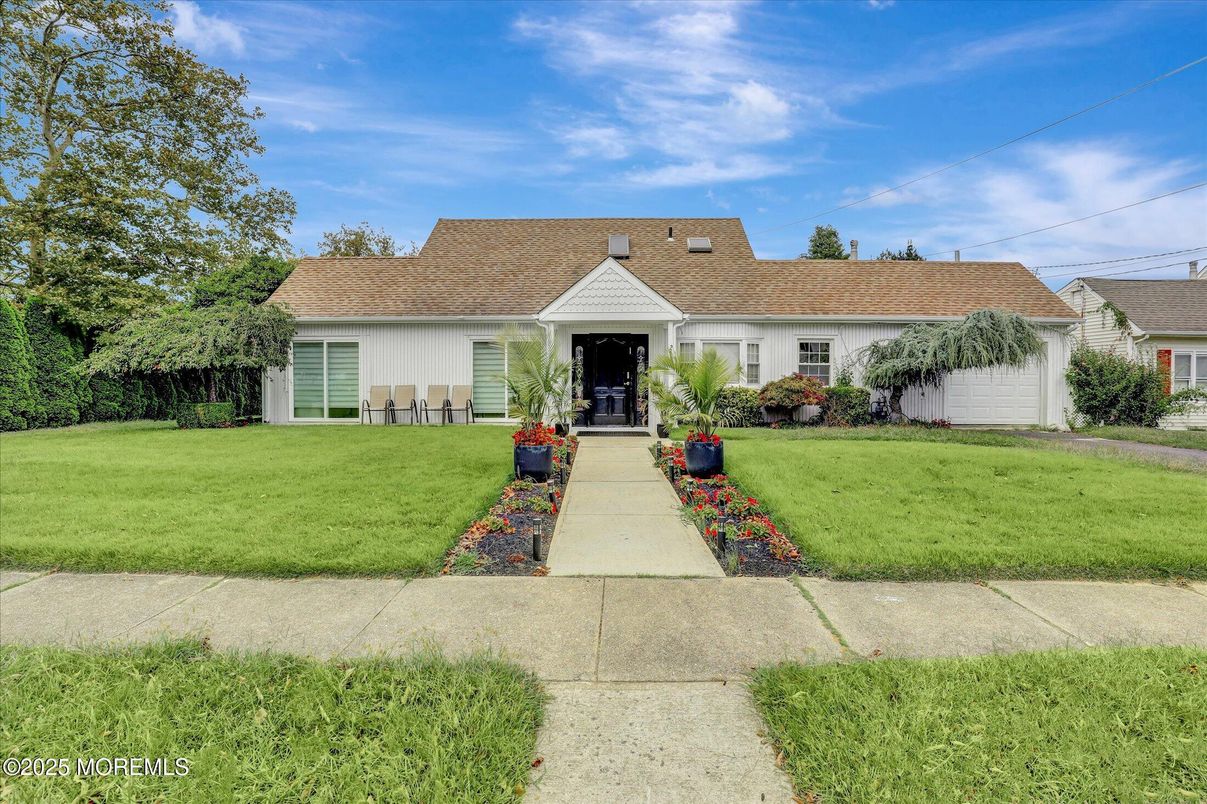 Attached, Backyard, Exterior, Facade, Ranch