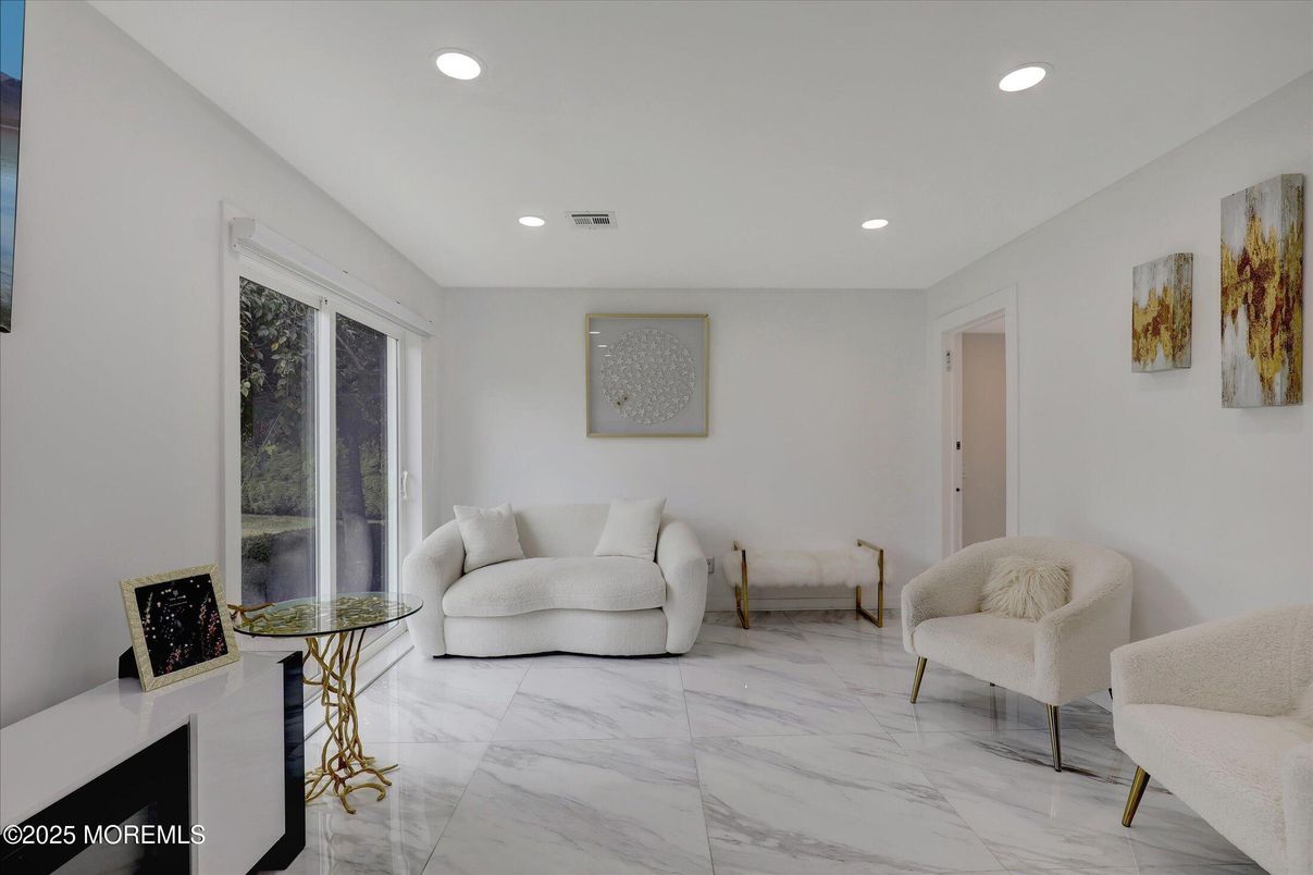 Interior, Marble, Recessed Lighting