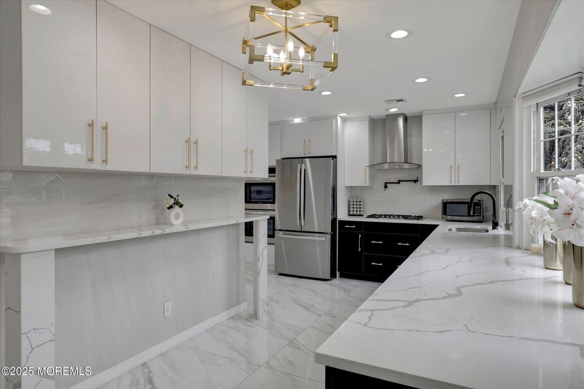 Interior, Kitchen, Marble, Pendant Lights, Recessed Lighting