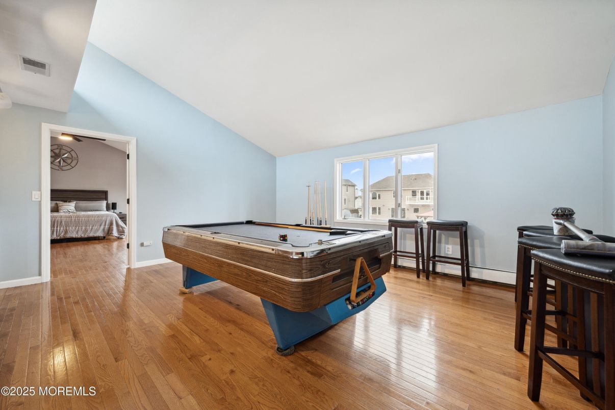 Billiard Table, Game Room, Interior, Wood Texture Flooring