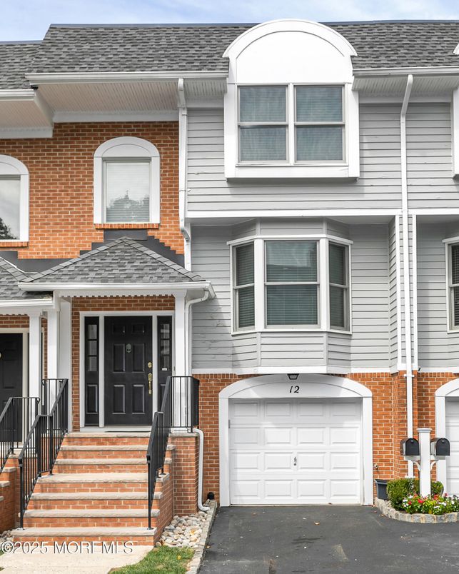 Attached, Exterior, Facade, Brick Facade, Rowhouse