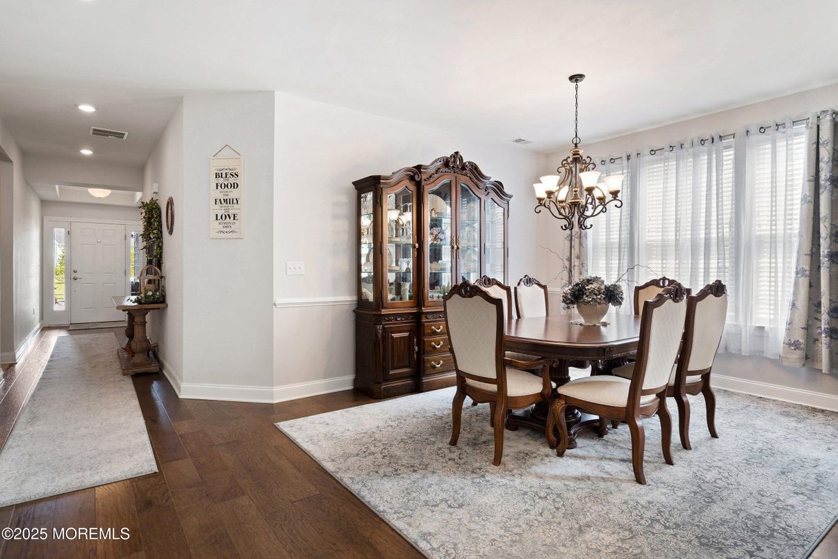 Chandelier, Dining room, Interior, Recessed Lighting, Wood Texture Flooring