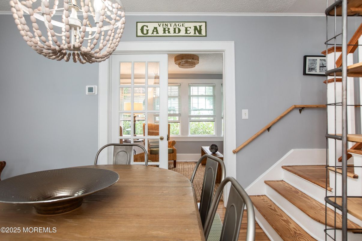 Dining room, Interior