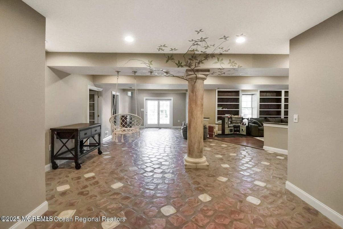 Interior, Recessed Lighting