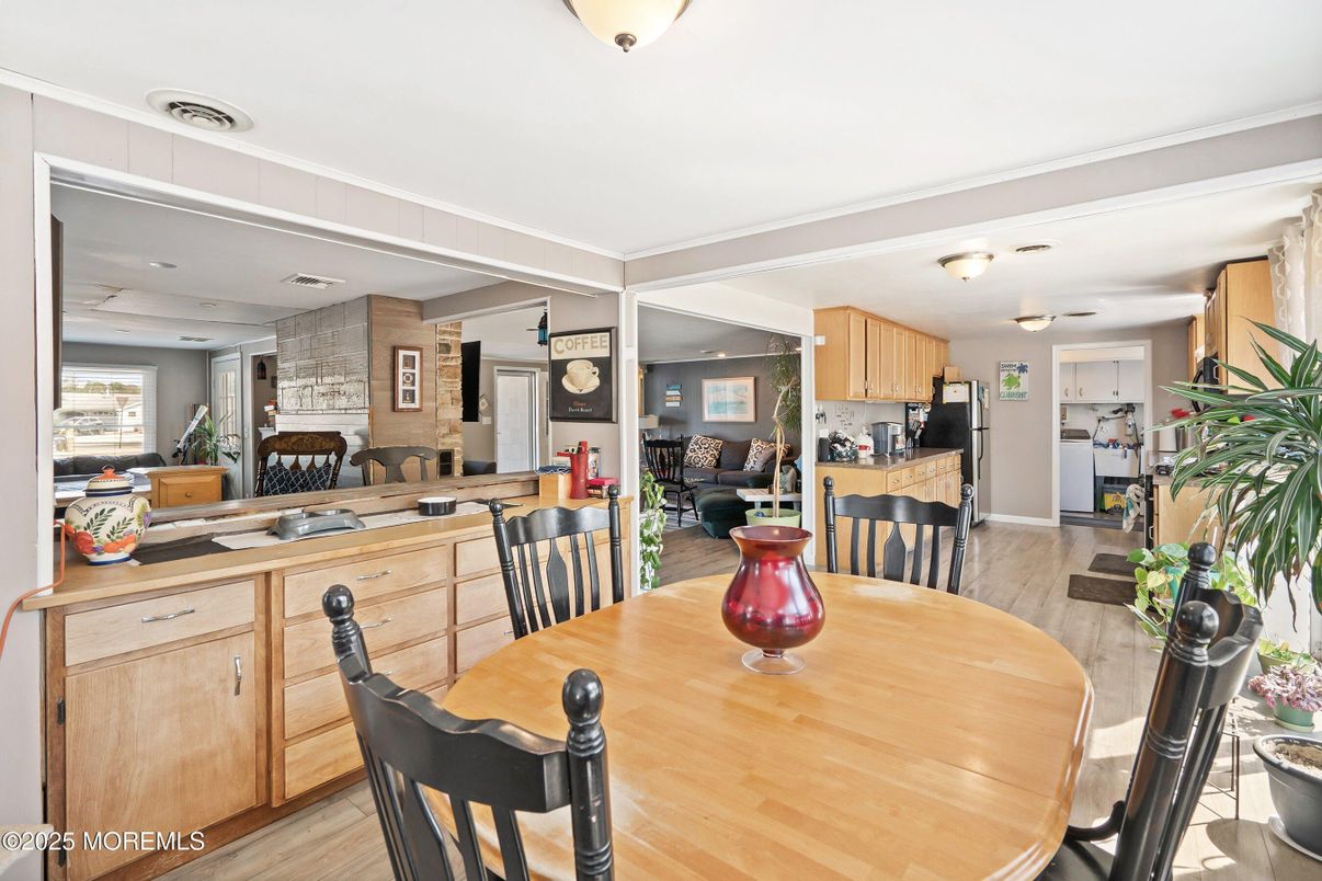 Dining room, Interior, Kitchen, Pendant Lights, Wood Texture Flooring