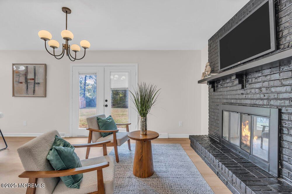 Chandelier, Fireplace, Interior, Wood Texture Flooring