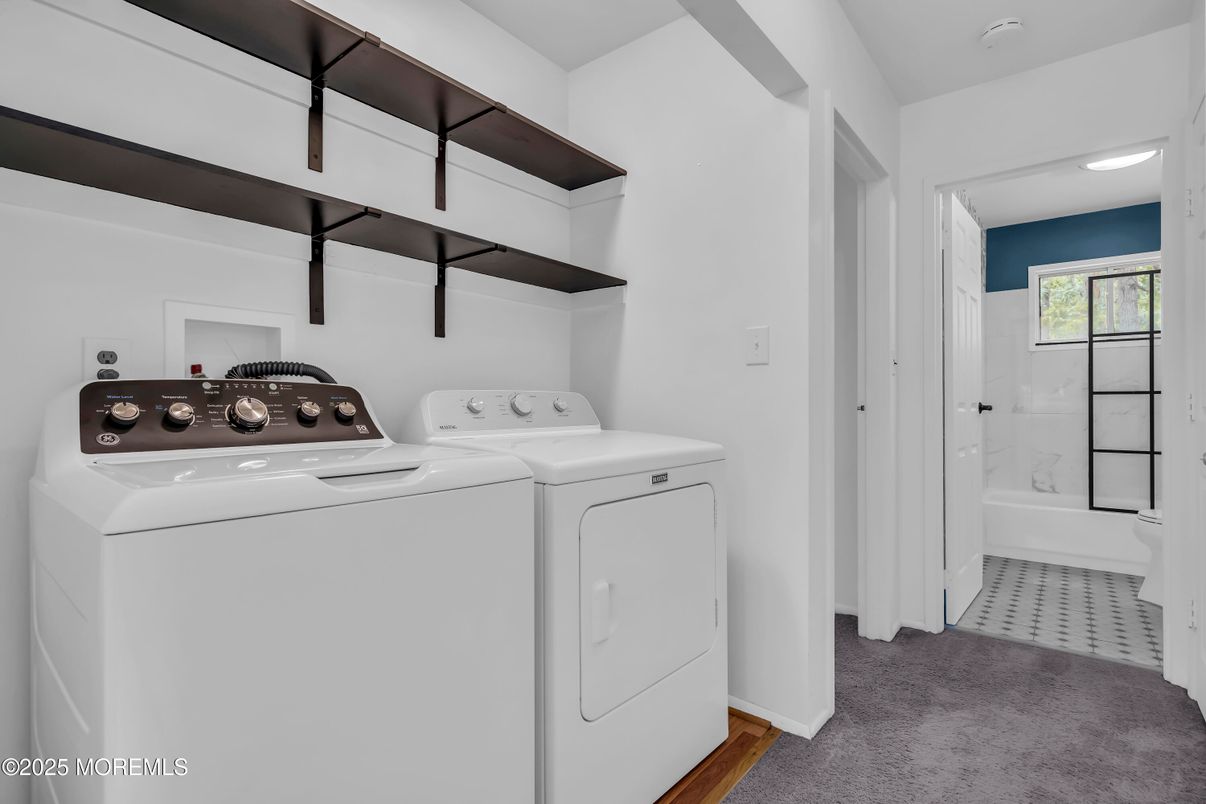 Interior, Recessed Lighting, Utility Closets, Washer