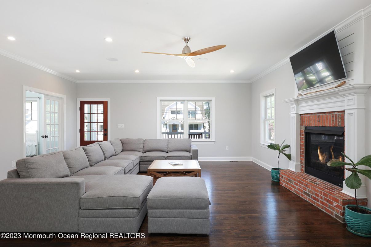 Fireplace, Interior, Living room, Recessed Lighting, Wood Texture Flooring