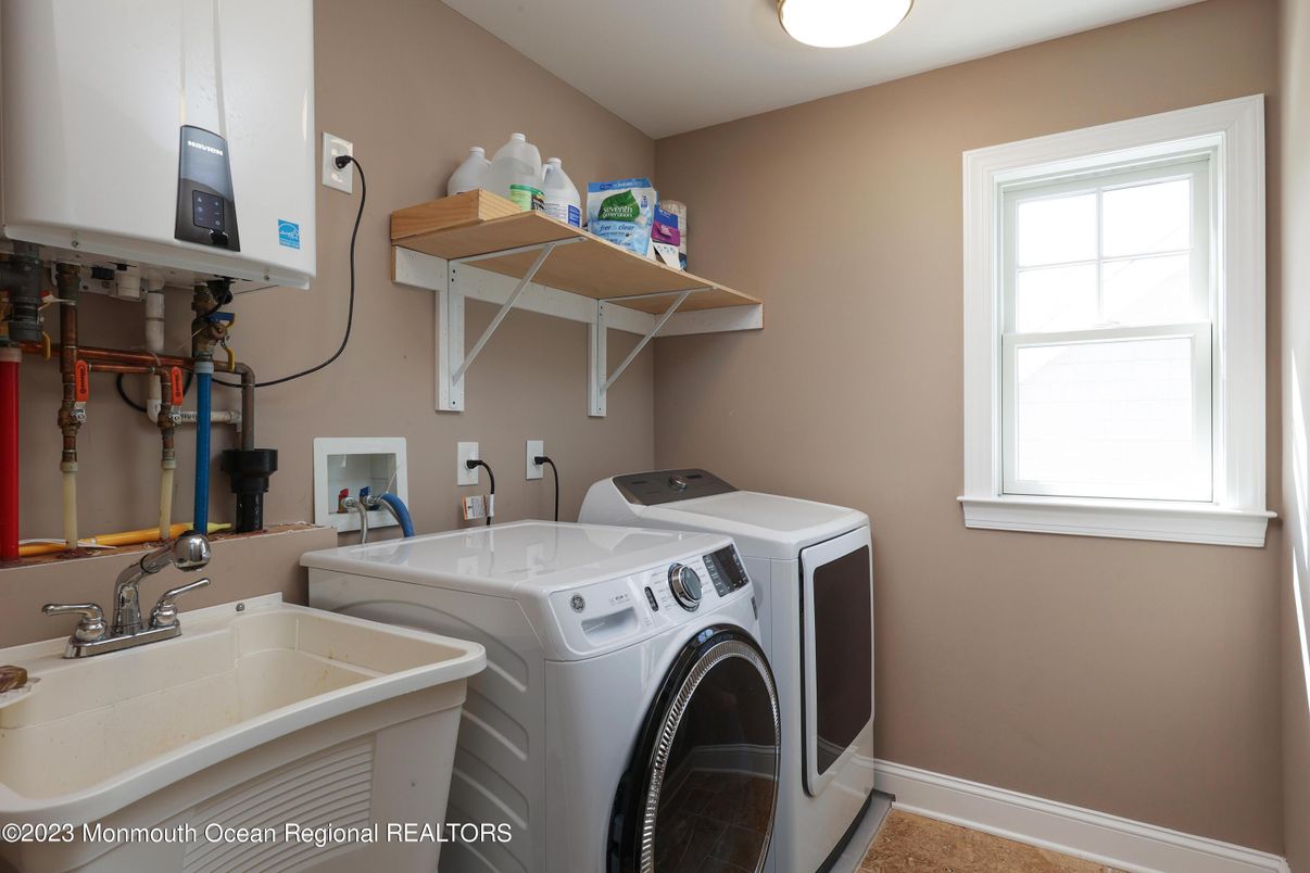 Interior, Washer
