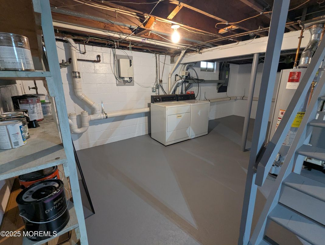 Interior, Washer