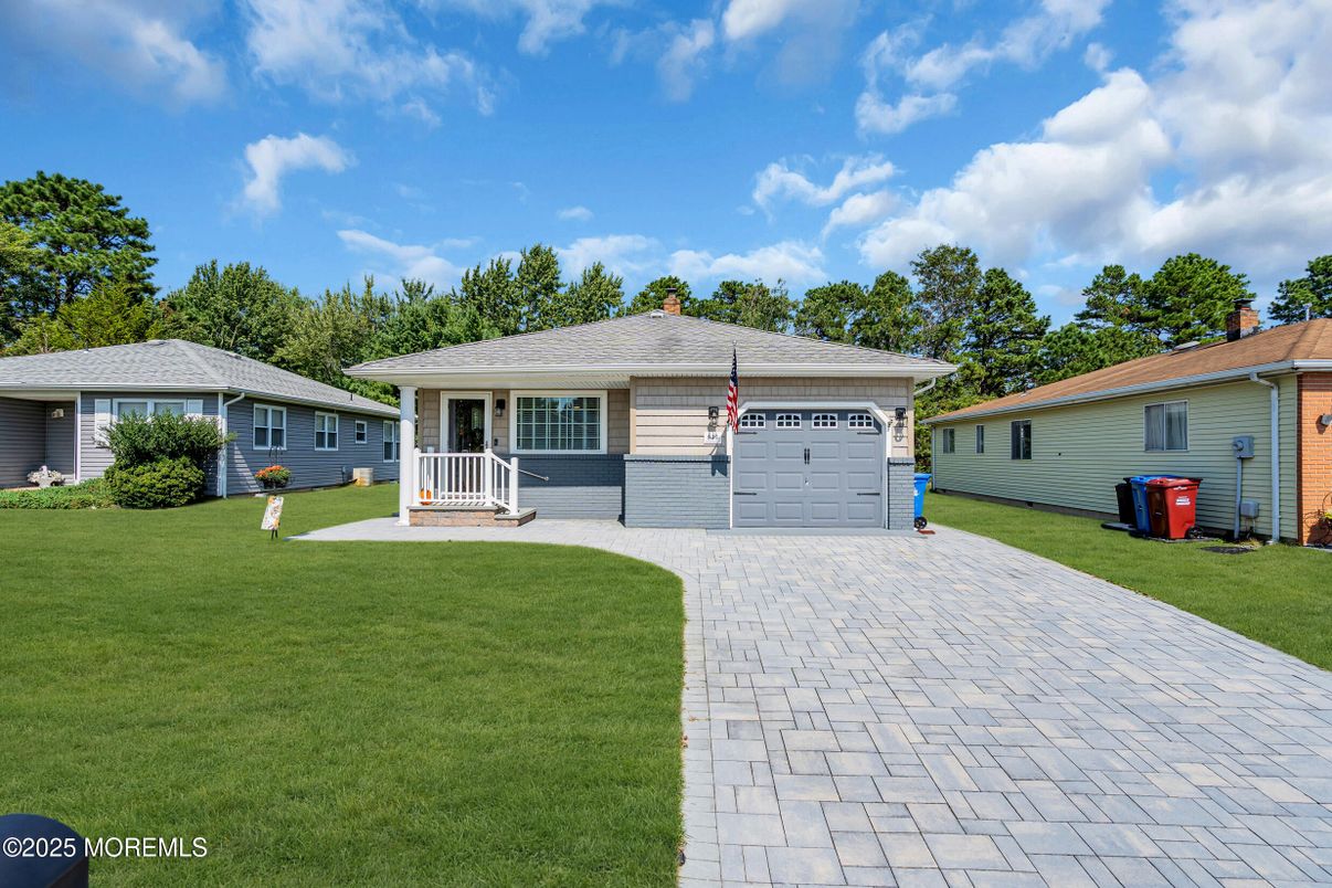 Attached, Backyard, Exterior, Facade, Ranch