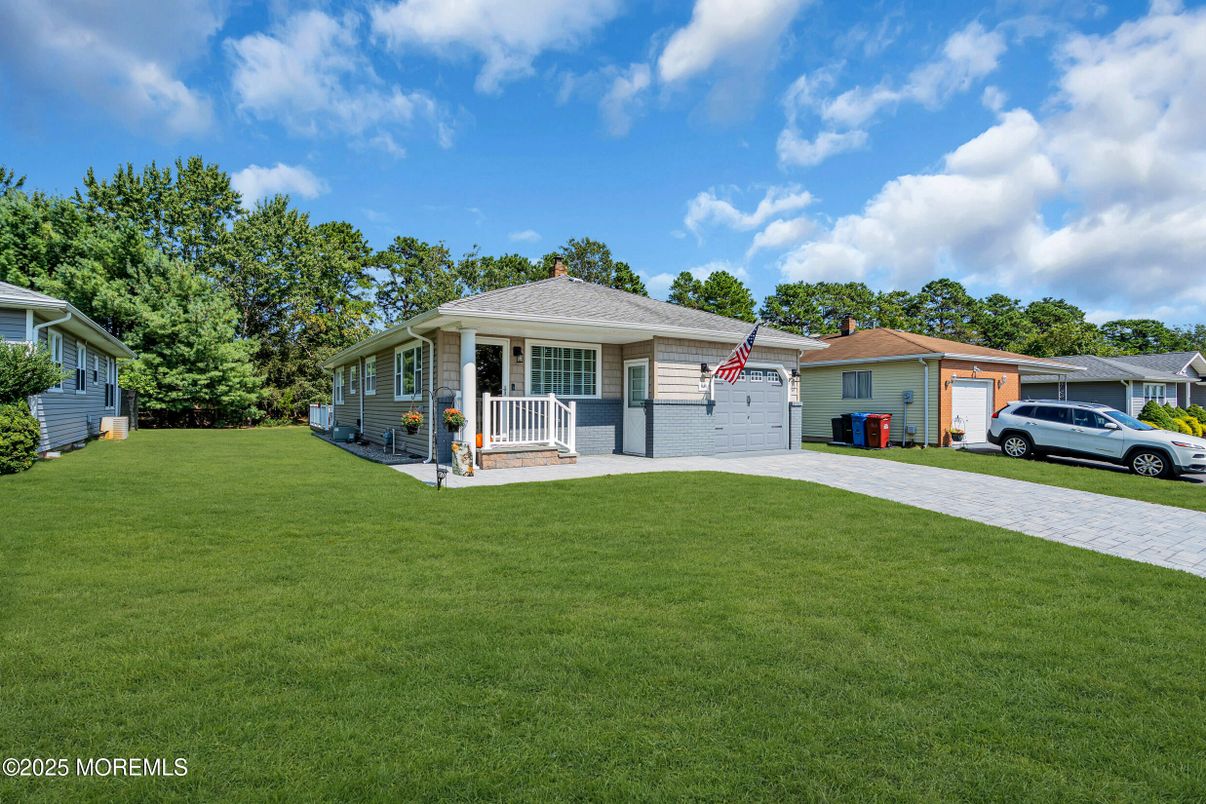 Backyard, Detached Garage, Exterior