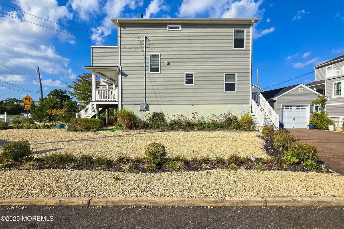 Backyard, Detached Garage, Exterior