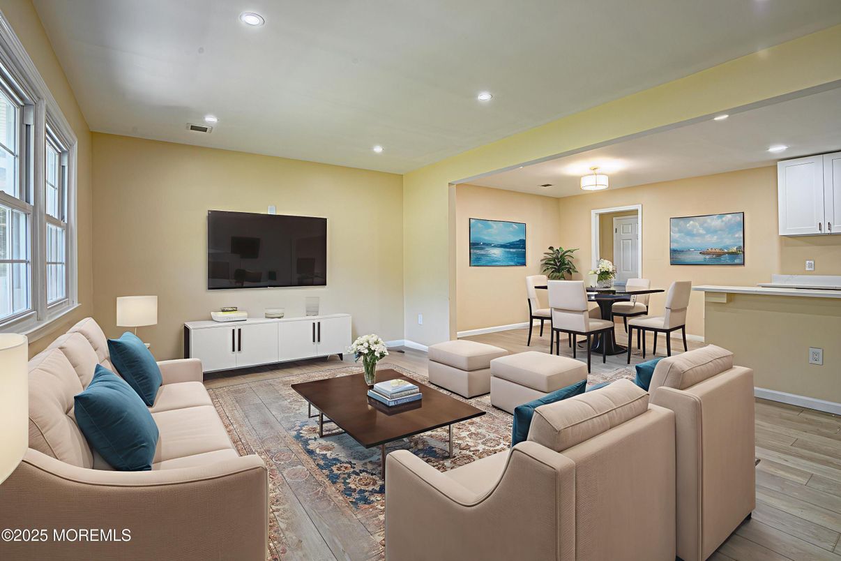Dining room, Interior, Living room, Recessed Lighting, Wood Texture Flooring