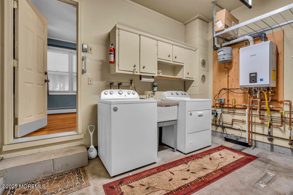 Interior, Washer