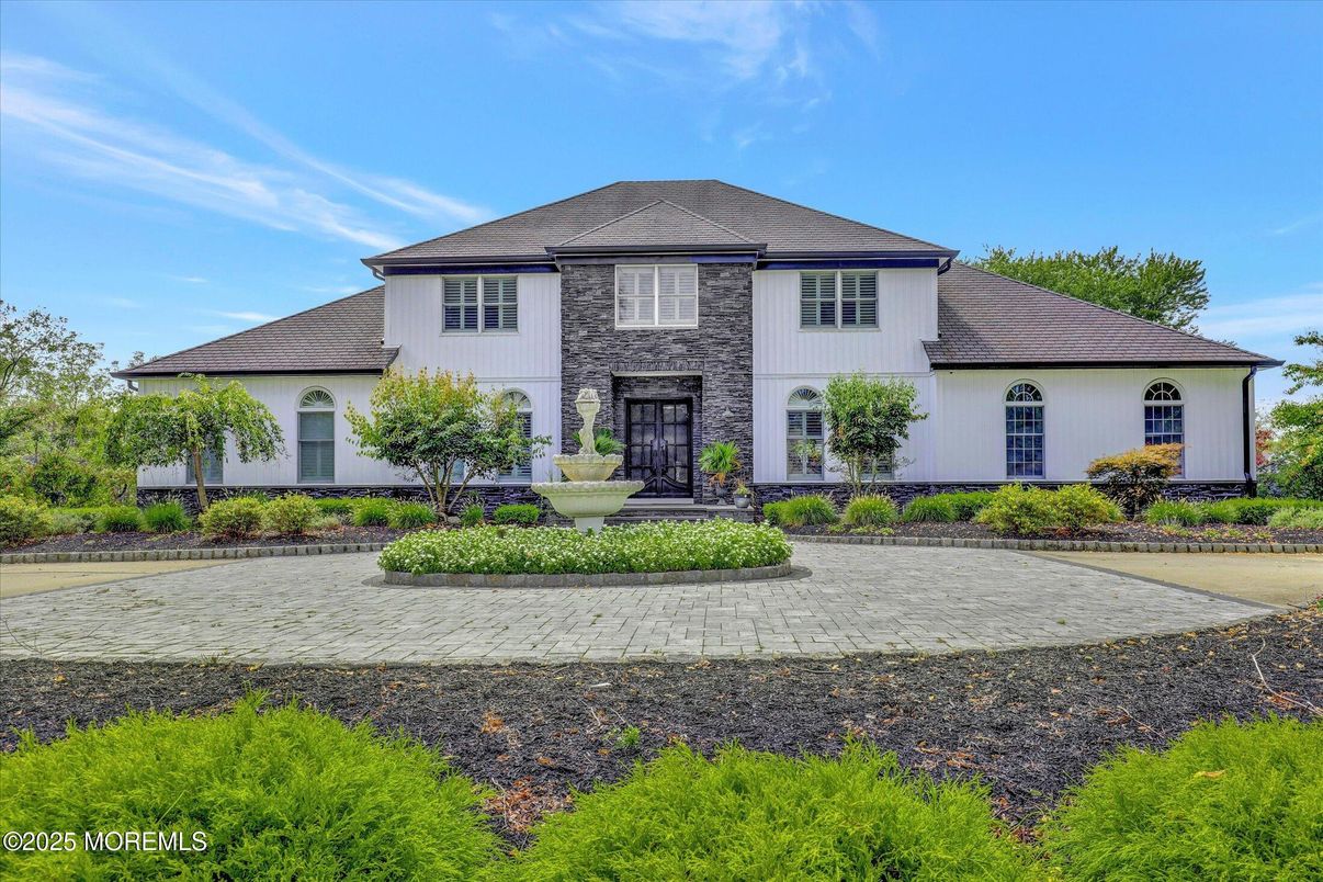 Backyard, Exterior, Facade, French Provincial