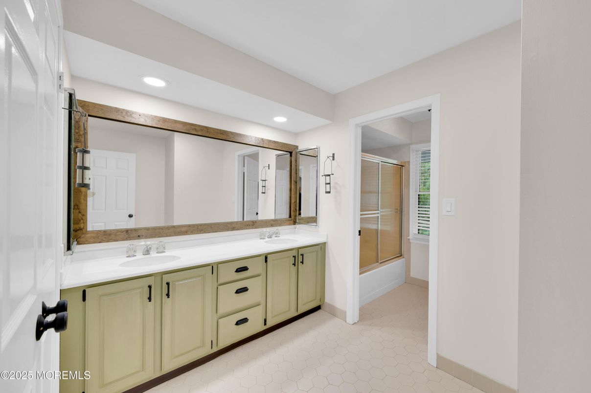 Bathroom, Dual Sink Vanities, Glass Shower, Interior, Recessed Lighting