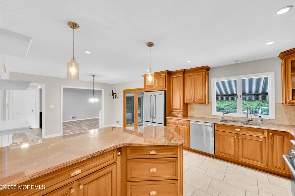 Interior, Kitchen, Pendant Lights, Recessed Lighting, Stainless Steel Appliances