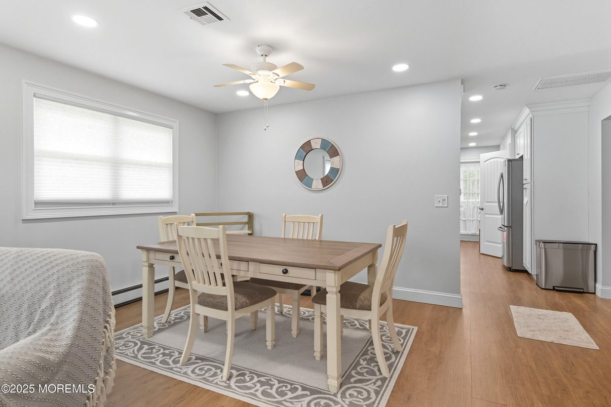 Dining room, Interior, Kitchen, Recessed Lighting, Wood Texture Flooring