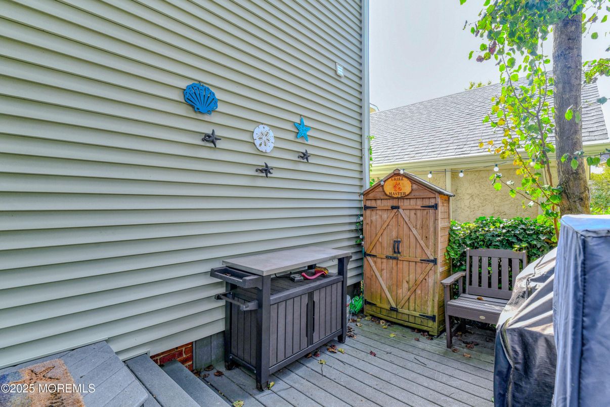 Exterior, Hot Tub