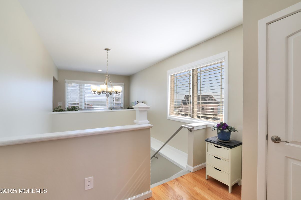 Chandelier, Interior, Recessed Lighting, Wood Texture Flooring