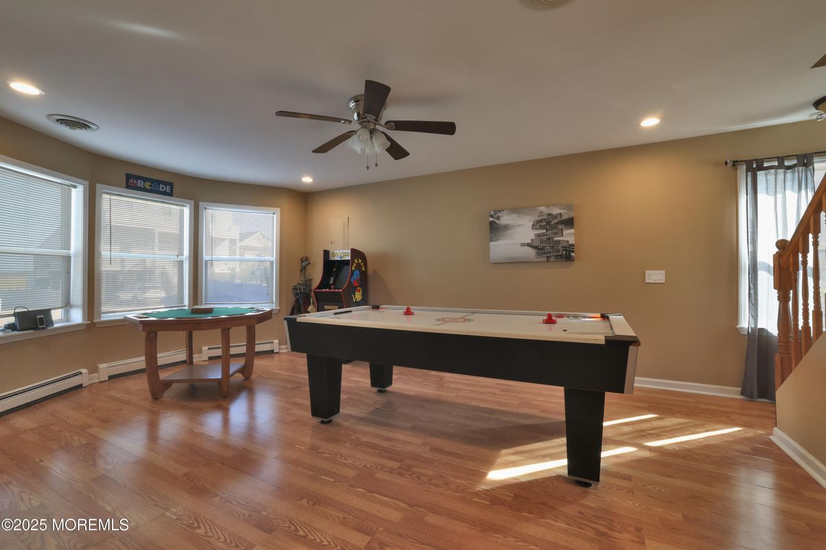 Billiard Table, Game Room, Interior, Recessed Lighting, Wood Texture Flooring