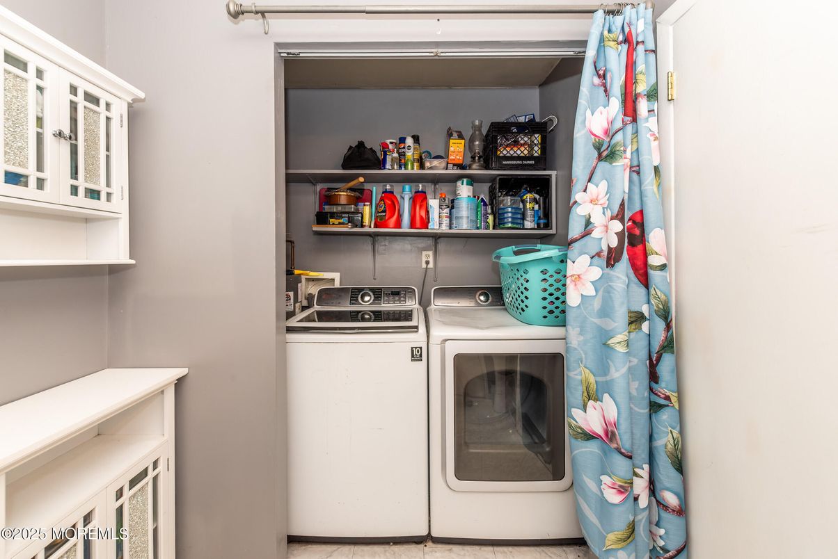 Interior, Washer