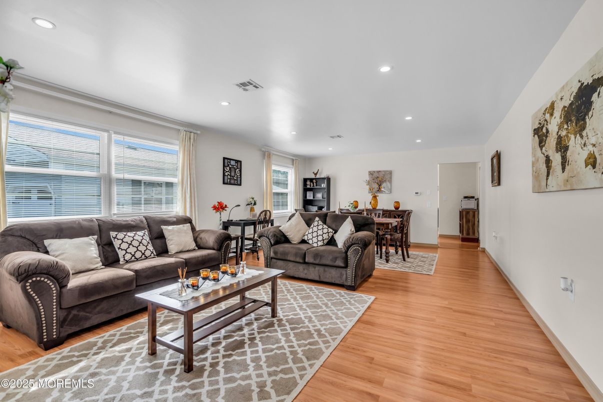 Dining room, Interior, Living room, Recessed Lighting, Wood Texture Flooring