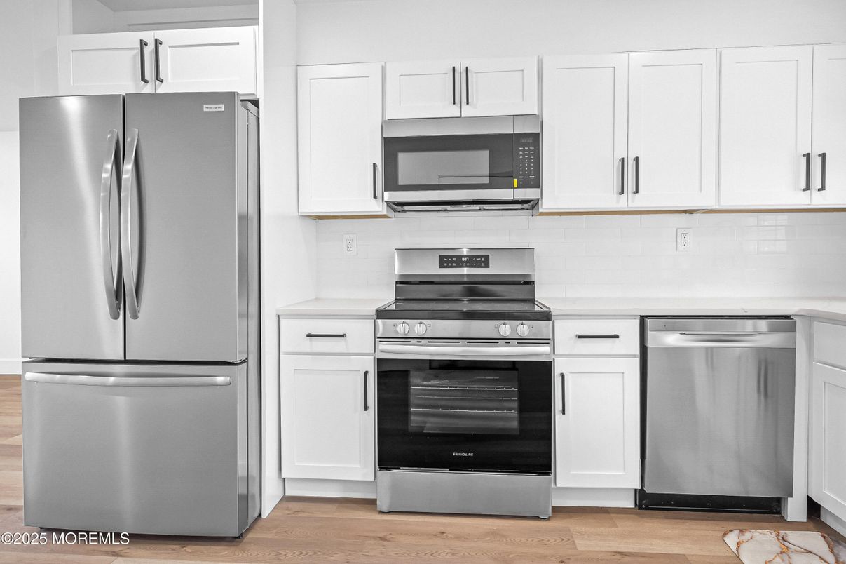 Interior, Kitchen, Stainless Steel Appliances, Wood Texture Flooring