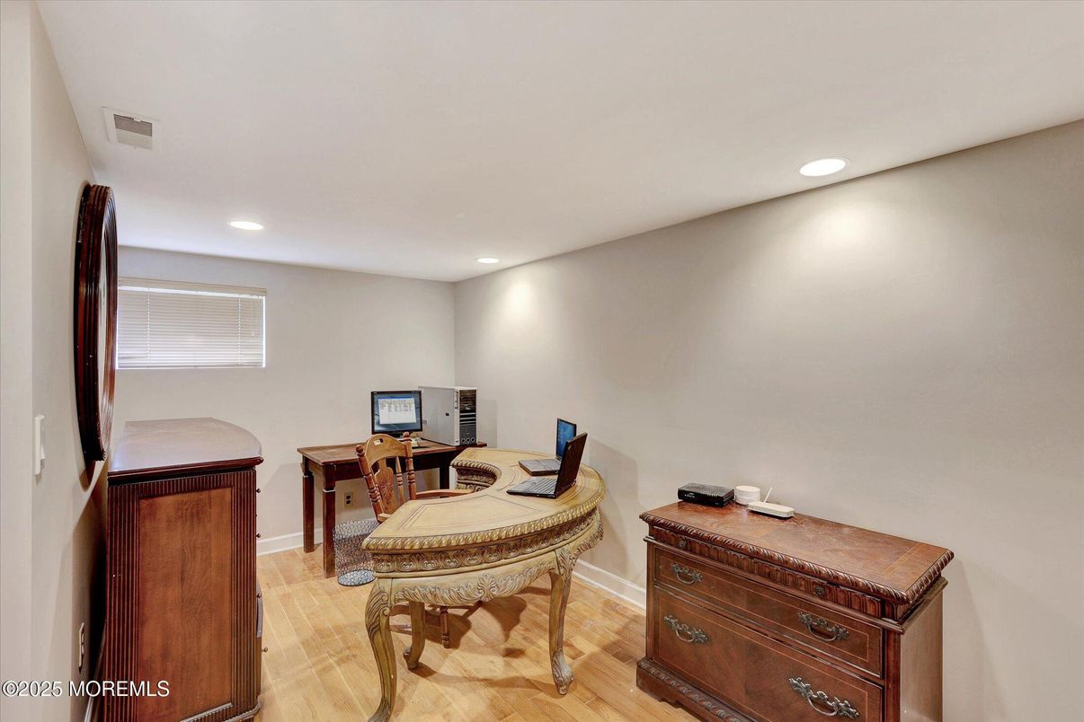 Home Office, Interior, Recessed Lighting, Wood Texture Flooring