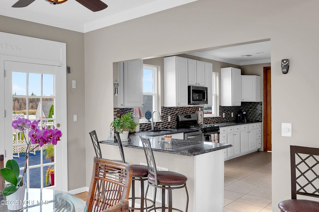 Interior, Kitchen, Water